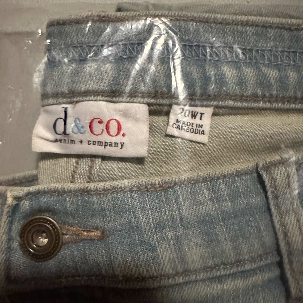 NWT D&Co Denim and company jeans
